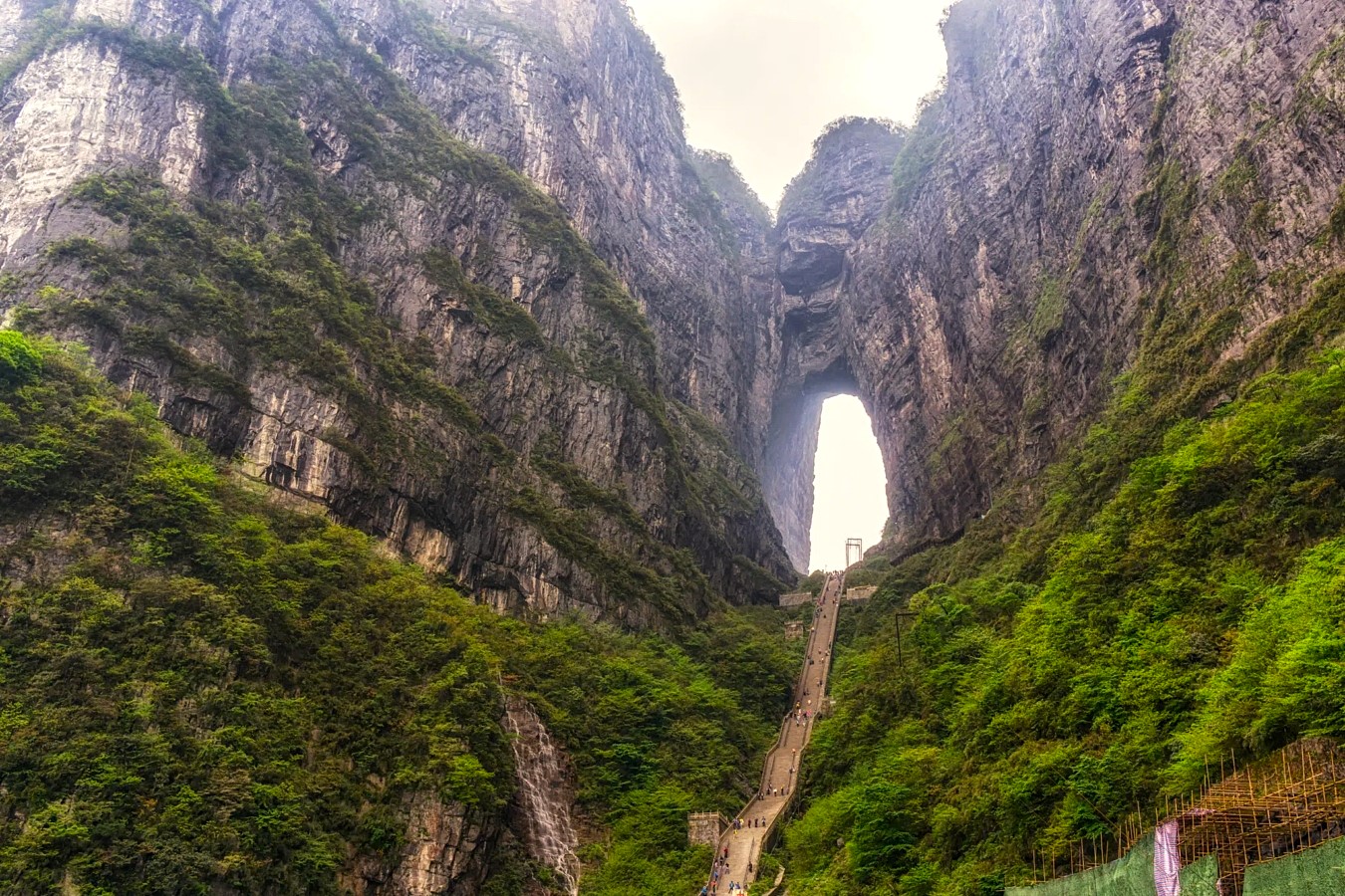 Escalera Celestial Tianmen BYD imita hazaña OMODA y JAECOO ningún daño (1)