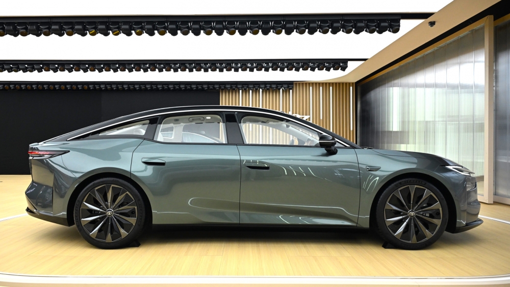 Toyota bZ7 710 km de autonomía 22.450nuevo Toyota eléctrico tecnología Huawei Xiaomi (10)