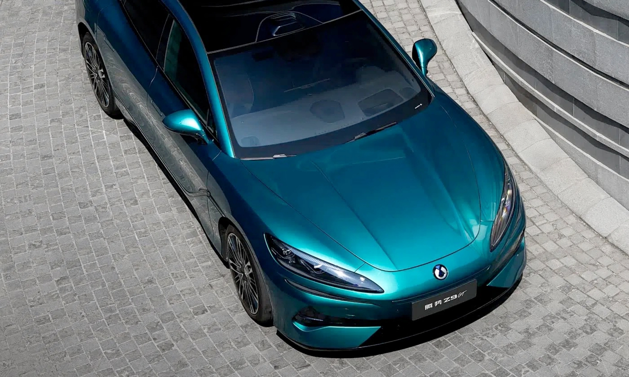 Tras muchos adelantos el Denza Z9GT es una realidad que llegará a Europa este mismo año.