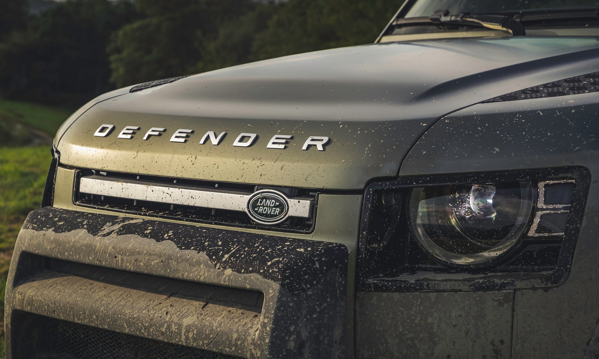 Land Rover trabaja en un Defender más barato que llegará bastante pronto.