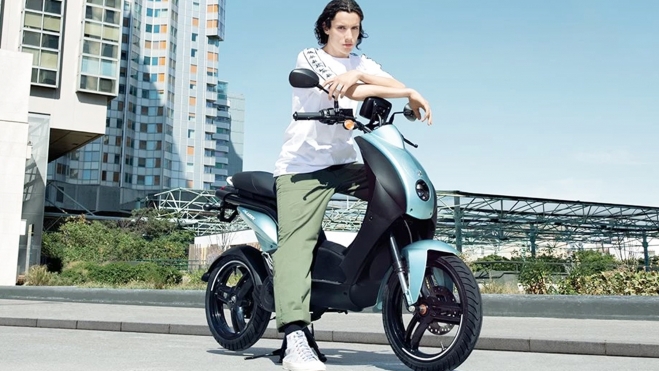 peugeot motos se vende empresa francesa