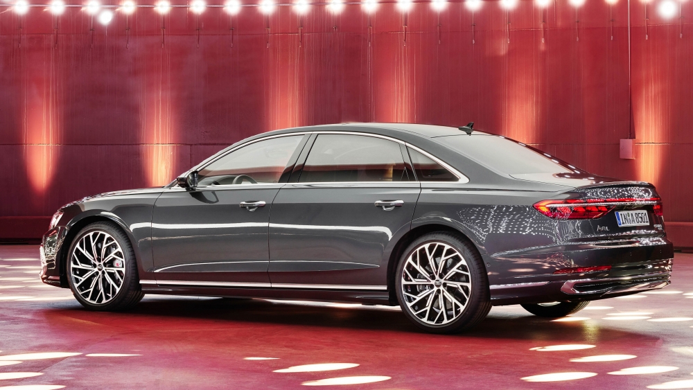 audi a8 1,7 L gasolina 125.770 € 32 años Audi retira España mejor híbrido enchufable