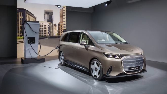 Mercedes VLE Delantera