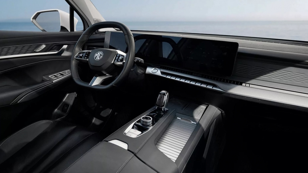 MG S9 interior 1.000 km autonomía nuevo barato SUV PHEV MG amenaza OMODA EBRO