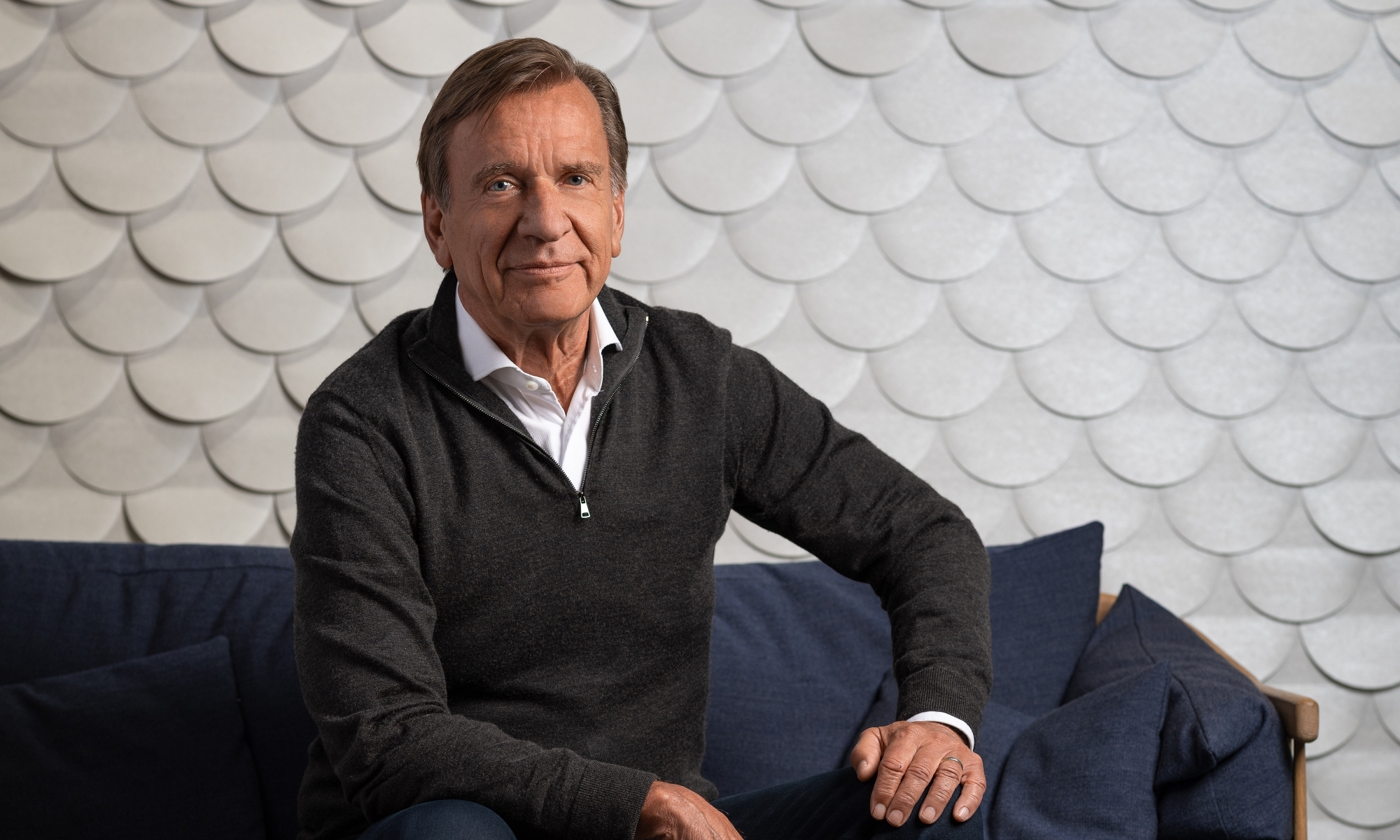 Hakan Samuelsson regresó al frente de la compañía tras su retiro en 2025.