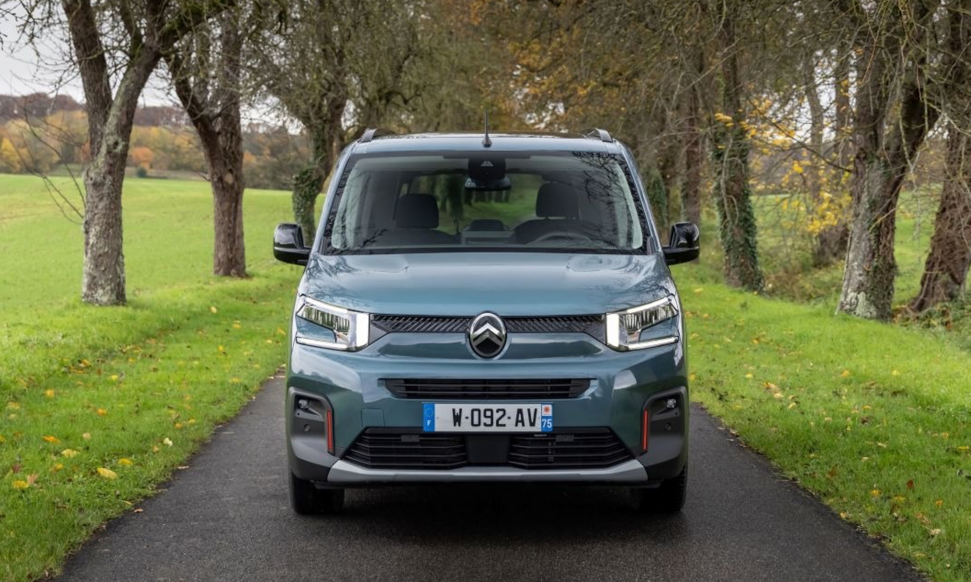 Solo hasta finales de junio, Stellantis ofrece sus comerciales eléctricas a precios de diésel.