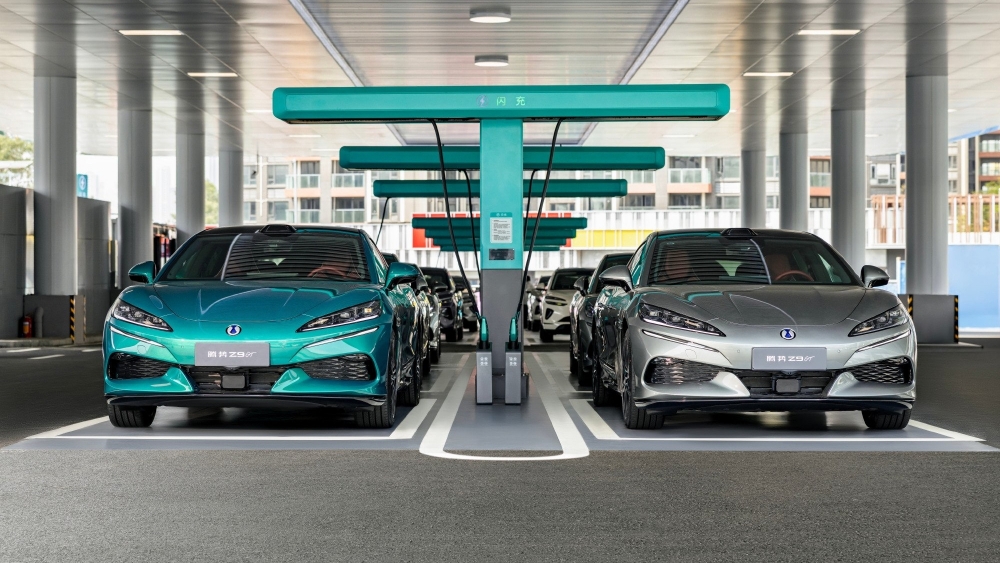 BYD Flash Charging Denza