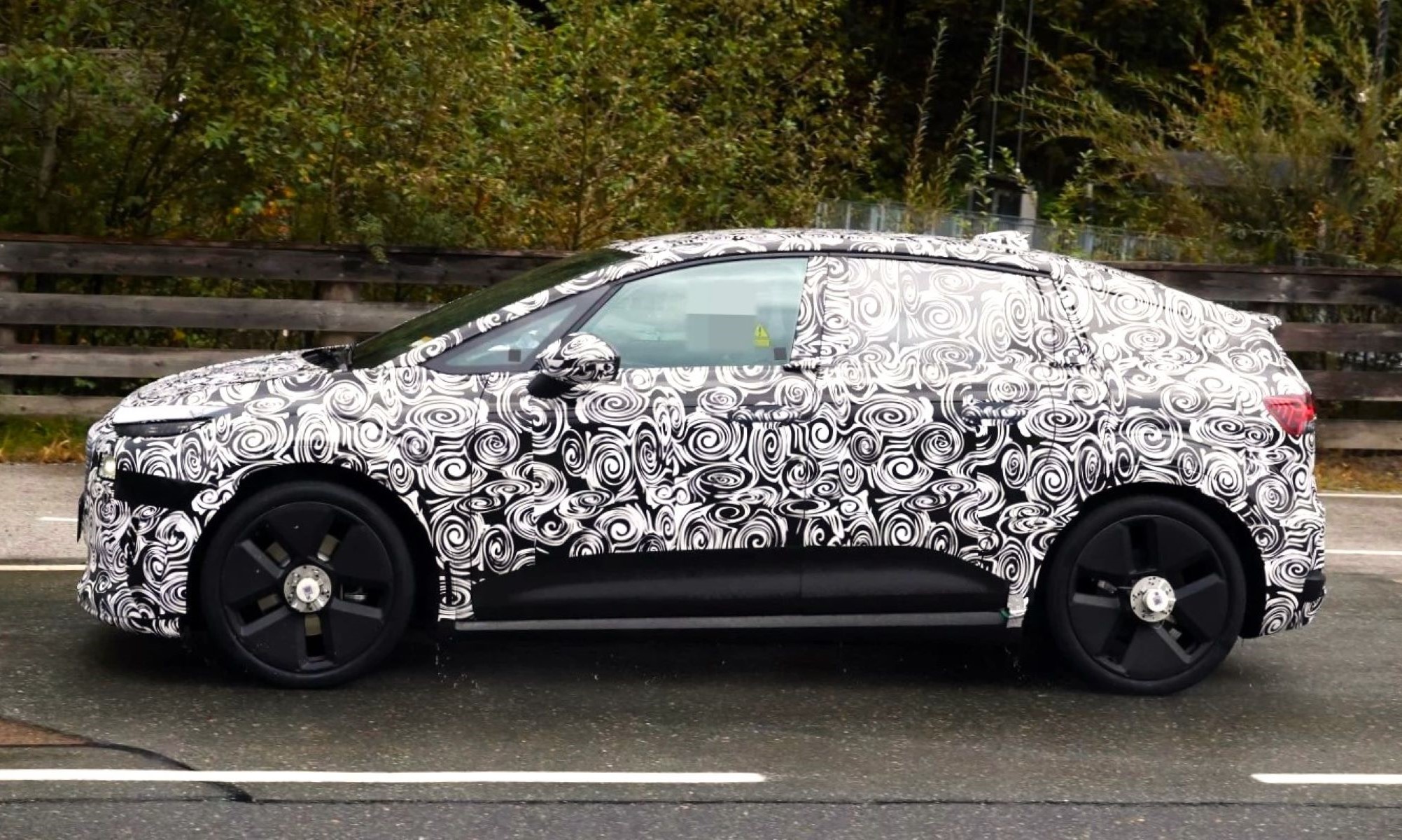 El nuevo Audi A2 e-tron será más grande que el original y debería sustituir tanto a los actuales Audi A1 como al Q2. Fuente: X.