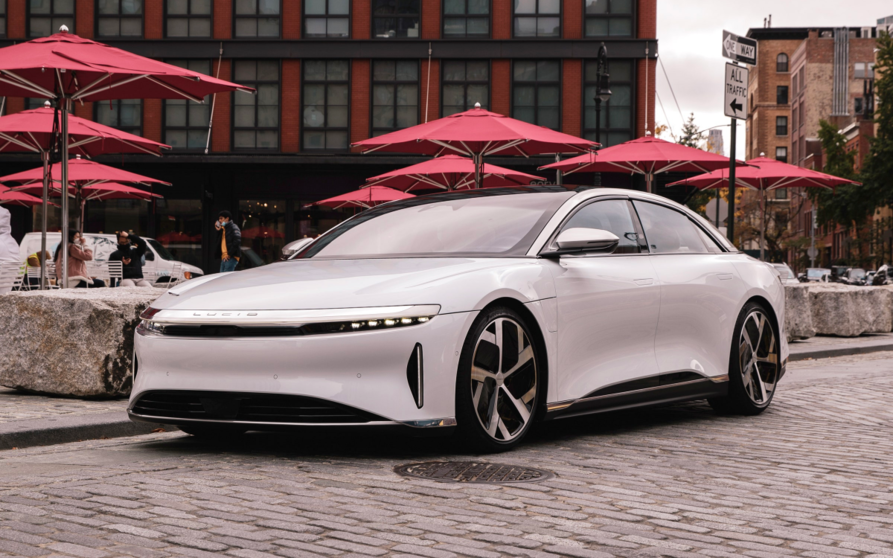  Lucid Air eléctrico. 