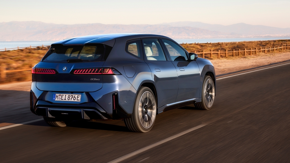 El iX3 ha sido el primero en estrenar la plataforma Neue Klasse de BMW.