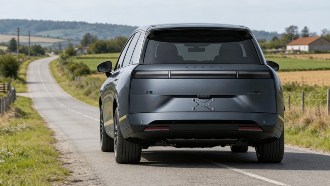 XPeng GX Trasera