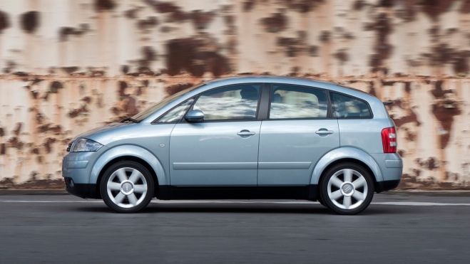 Audi A2 Lateral