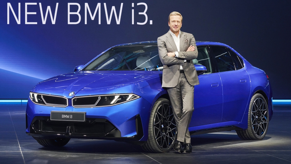 El CEO de BMW, Oliver Zipse, confirma una segunda carrocería para el nuevo i3.