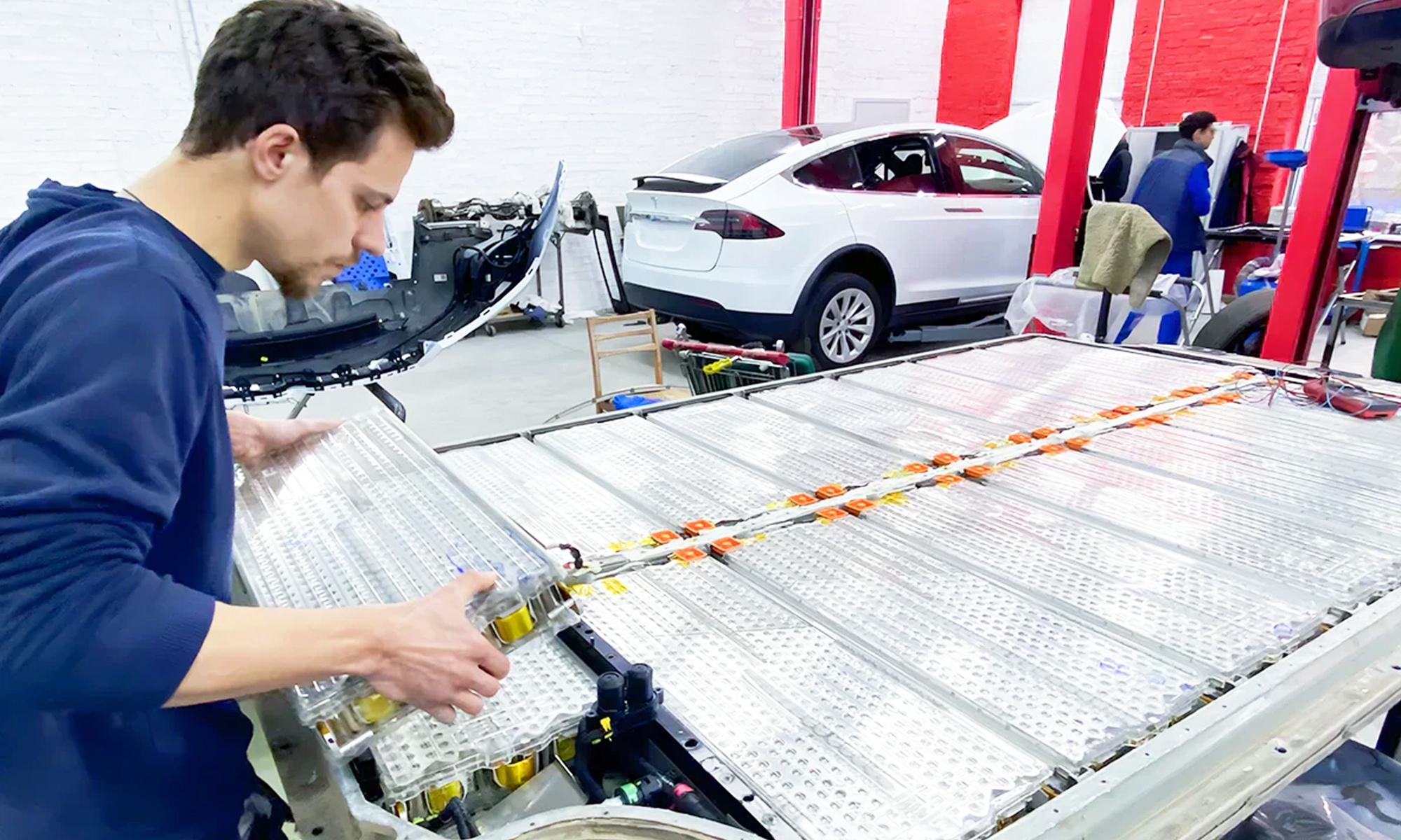 eve baterias tesla prepara estado solido duales gran autonomia