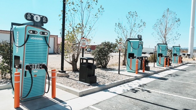 ionna estacion carga coche electrico ultrarrapida proceso 5 dias 2