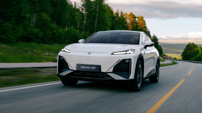 Changan Deepal S07 2