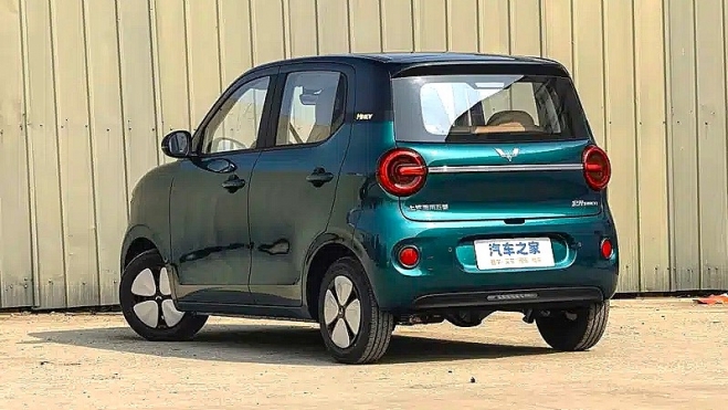 wuling hongguang mini EV Por 5.600 € 301 km autonomía No BYD ni Xiaomi, 435.600 coches año 54