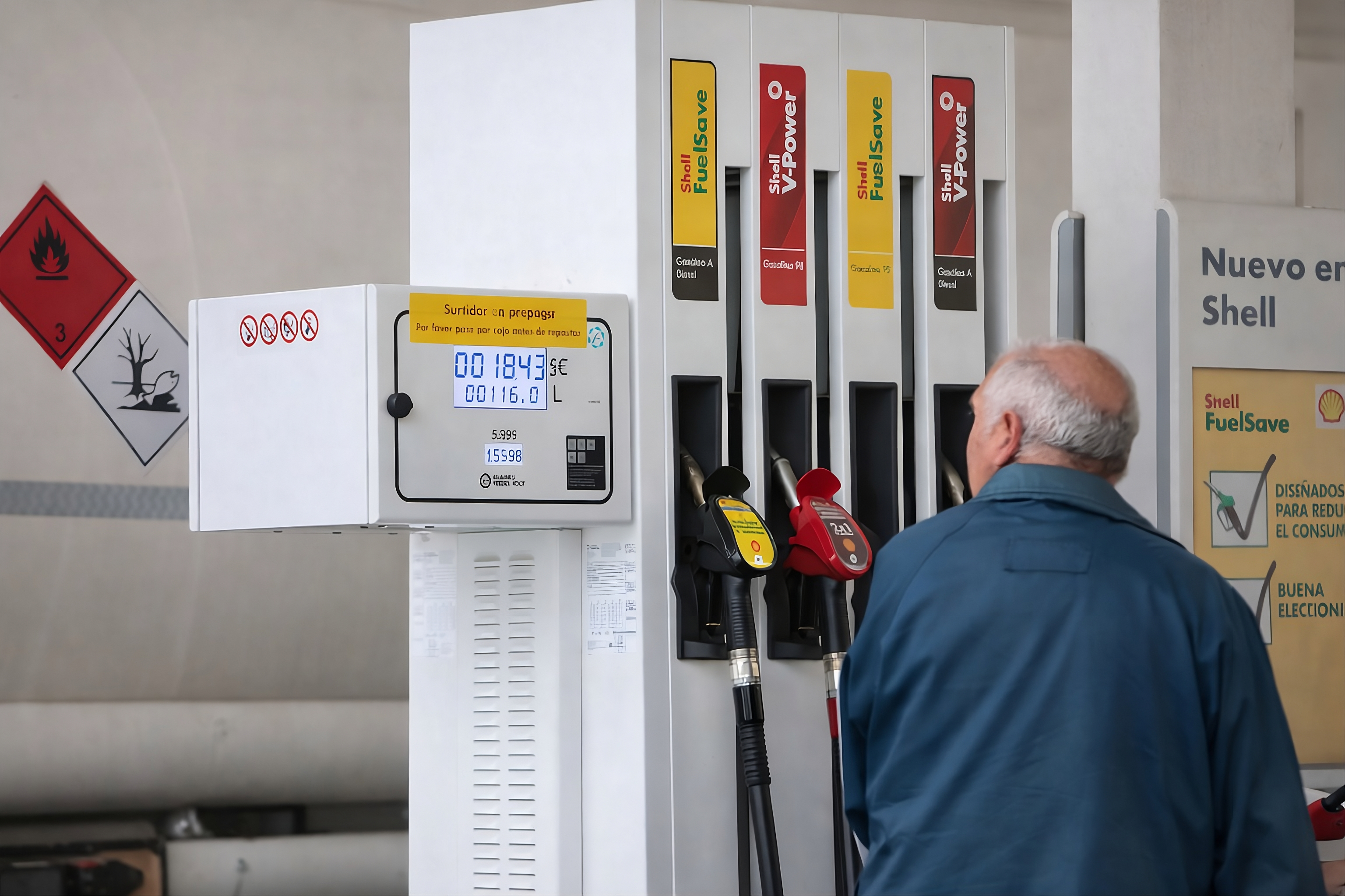 Gasolinera repostar gasolina