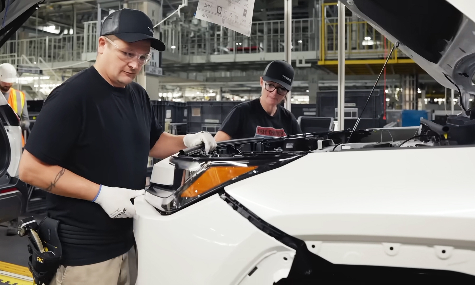 toyota produccion reducida repentinamente culpa toyota rav4 hibrido