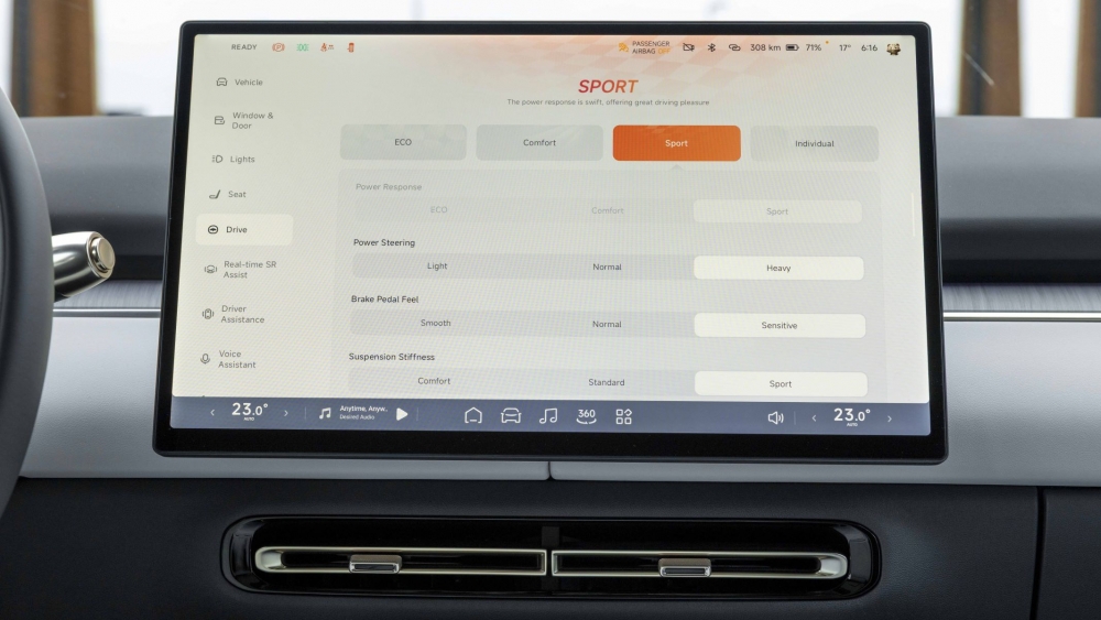 Xpeng P7+ 2026 1.931 L de maletero y 530 km de autonomía rival mejor BYD (27)