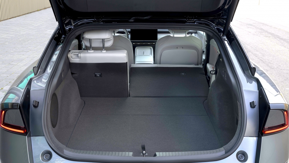 Xpeng P7+ 2026 1.931 L de maletero y 530 km de autonomía rival mejor BYD (32)