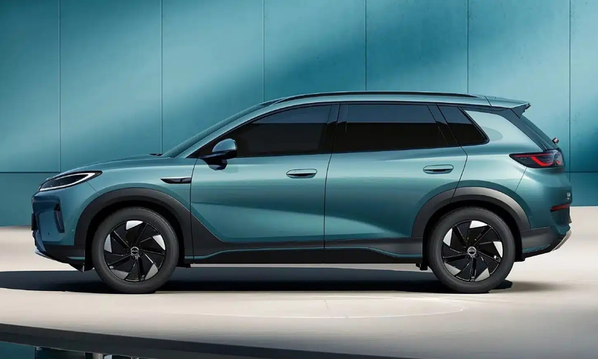 Con 4,62 metros de largo, el Sealion 05 tiene un tamaño similar a un Volkswagen Tiguan.