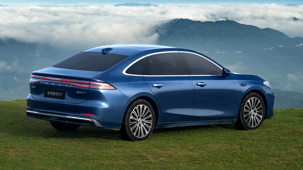 Geely Galaxy A7 EV 2.100 km de autonomía y 2,67 L 100 km berlina marca china podría traer a España 3