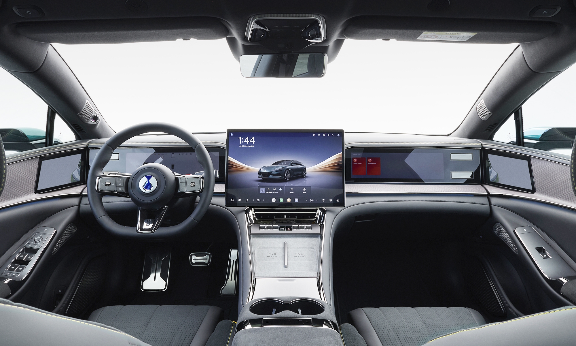 El Denza Z9GT está orientado a un público más elitista y que busca confort y lujo interior.