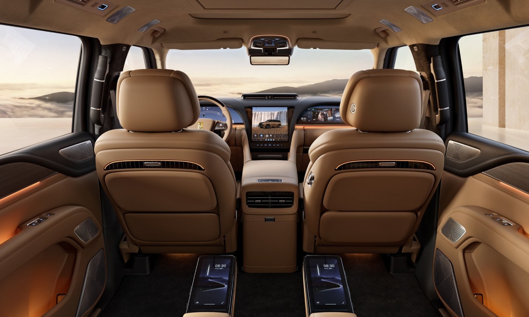 En el interior Yangwang U8L todo desprende una excelente sensación de calidad.