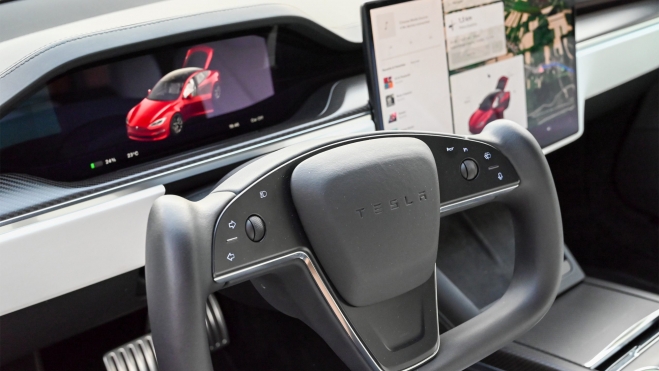 elon musk dice fsd conduccion autonoma 10 veces mas segura que humana 1