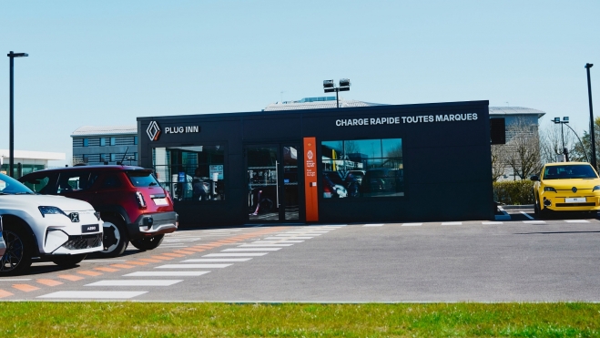 Estación Carga Renault Plug Inn Estación Carga Renault Plug Inn
