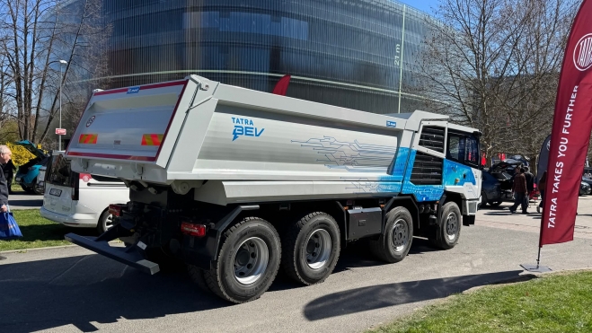 Tatra Force e-Drive BEV 8x8