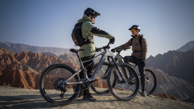 Two person conversation 