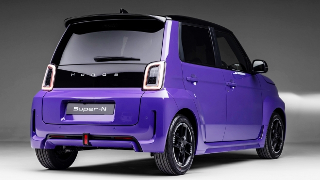 honda super n precio pontencia autonomia europa cambio simulado sonido motor gasolina