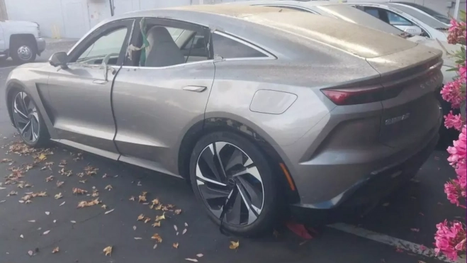 SF Motors SF7 Prototype abandonado SF Motors SF7 Prototype abandonado