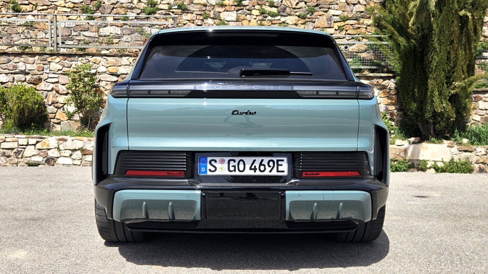 Porsche Cayenne Electric 1.156 CV y acelera como un F1 conducimos el SUV eléctrico más brutal de Porsche (16)