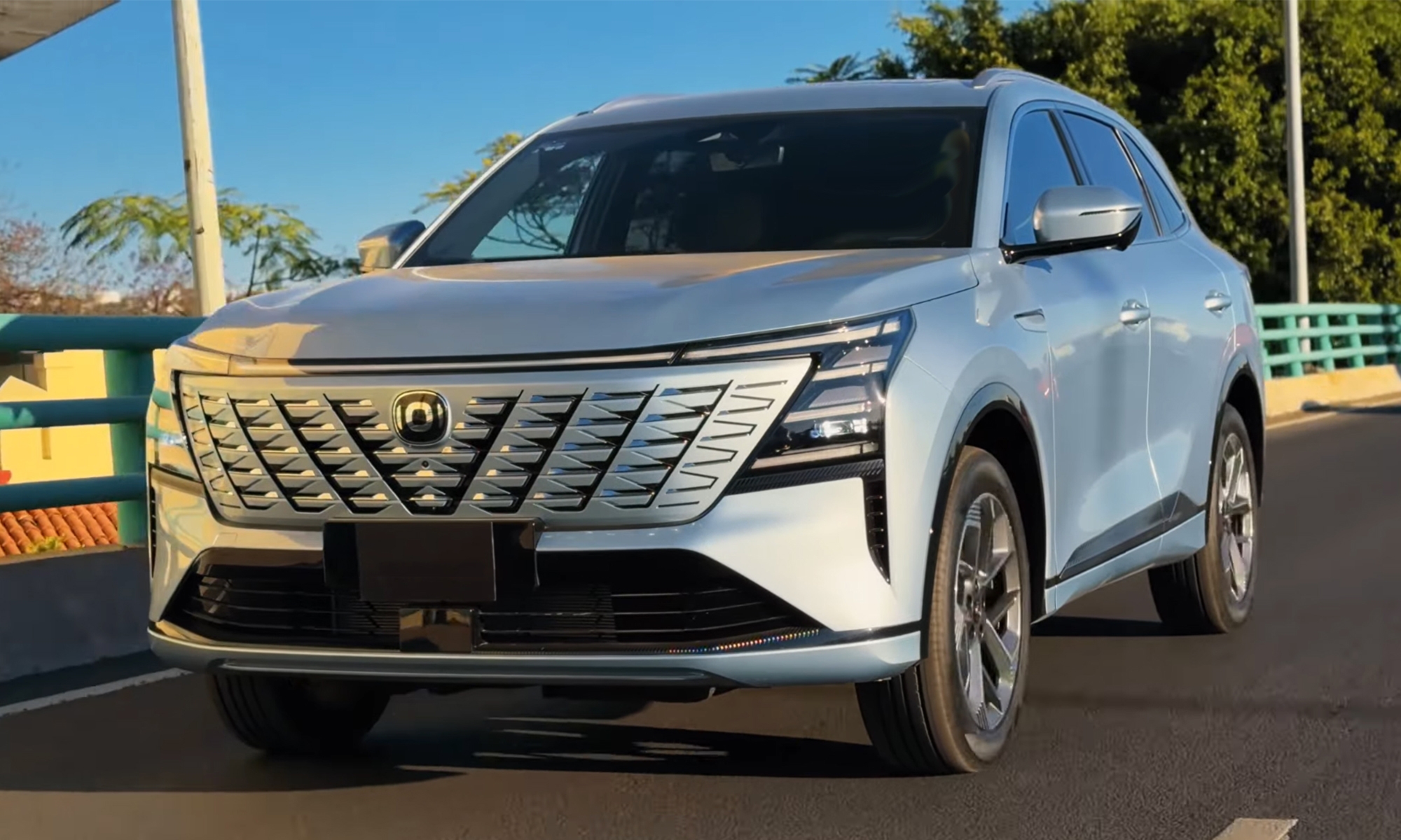 changan cs75 plus hibrido hev bajo consumo china