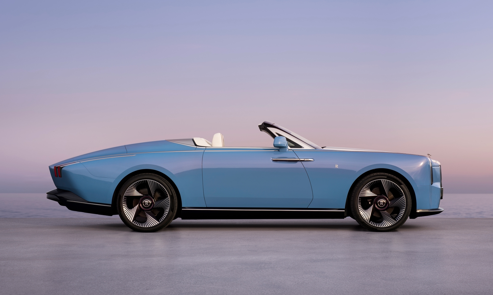 Rolls-Royce presenta el Proyecto Nightingale, la primera colección de carrocerías personalizadas