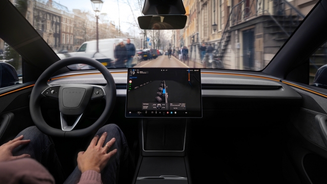 Por el momento sólo los conductores de los Países Bajos pueden disfrutar de la conducción autónoma de Tesla. Por el momento sólo los conductores de los Países Bajos pueden disfrutar de la conducción autónoma de Tesla.