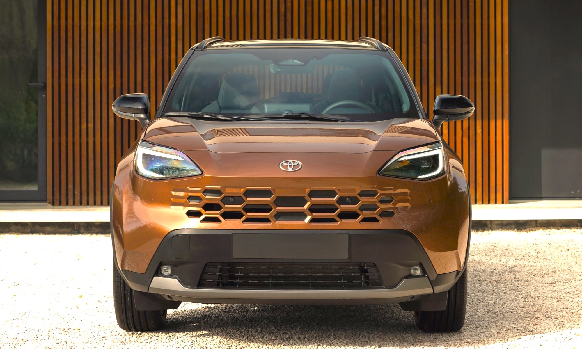 Toyota dará a conocer en verano en España la actualización de su SUV híbrido más vendido, que simplificará su gama mecánica.