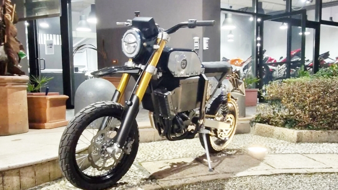 positive egera moto electrica italiana 2