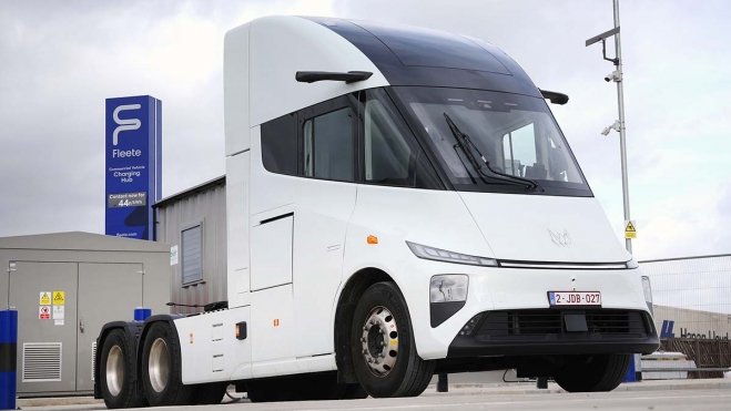 windrose global e700 camion electrico chino tesla semi 5