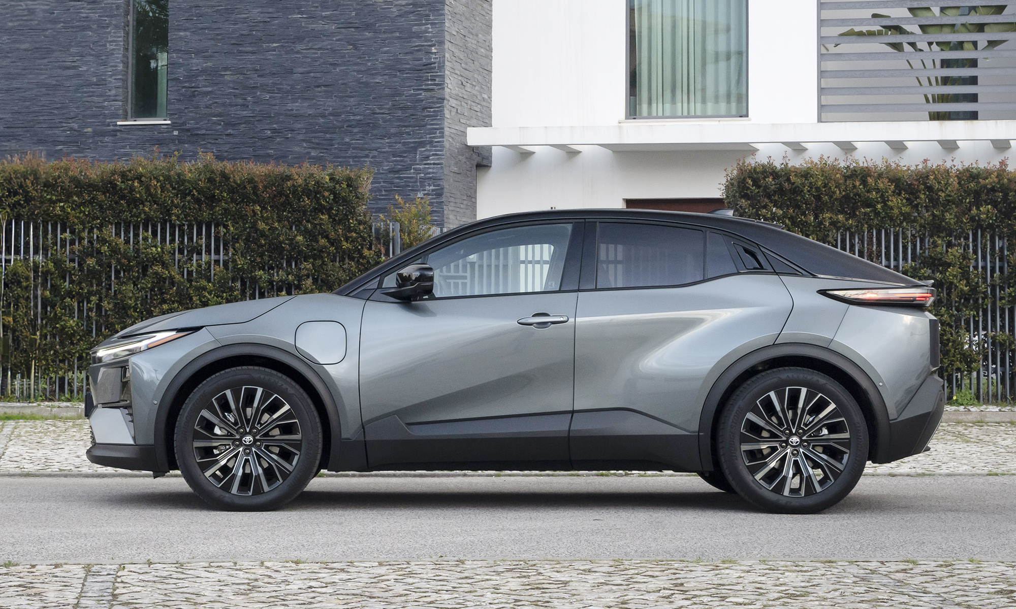 El Toyota C-HR+ ha sido uno de los modelos que más crecimiento ha experimentado.