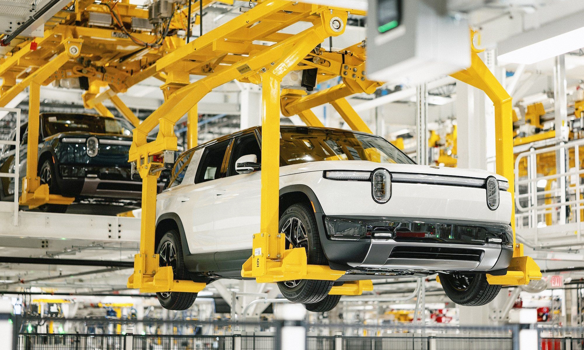 Rivian da el pistoletazo de salida a la producción del R2, el SUV eléctrico más barato.
