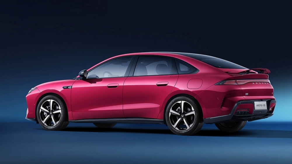 ARCFOX S3 Humilla a BYD 535 km de autonomía y cambia su batería en sólo 99 segundos(1) ARCFOX S3 Humilla a BYD 535 km de autonomía y cambia su batería en sólo 99 segundos(1)