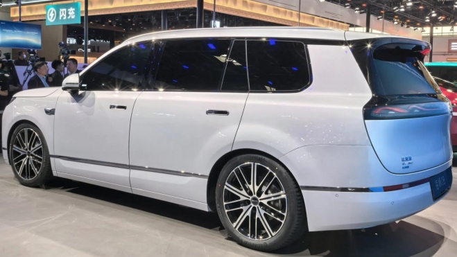 BYD Sealion 08 Trasera