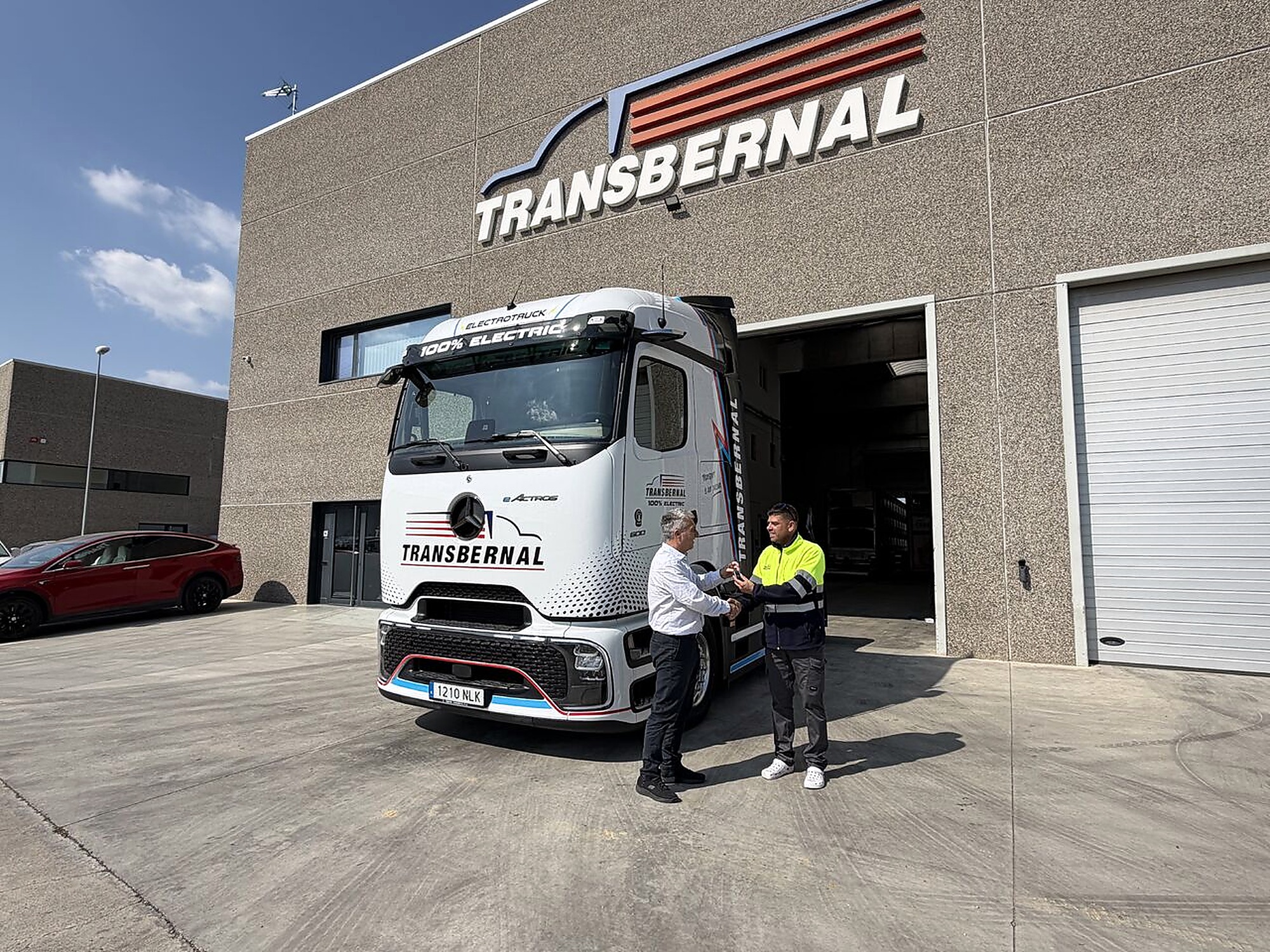 transbernal camión eléctrico