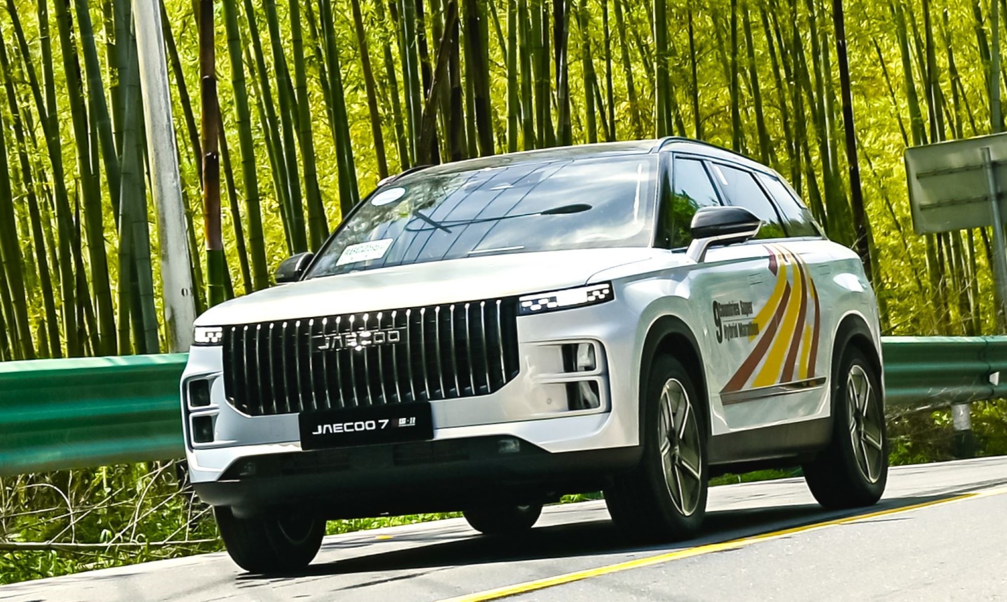 Ya está a la venta en España el nuevo JAECOO 7 híbrido: logramos un récord al reducir su consumo a 4,4 L cada 100 km de gasolina.