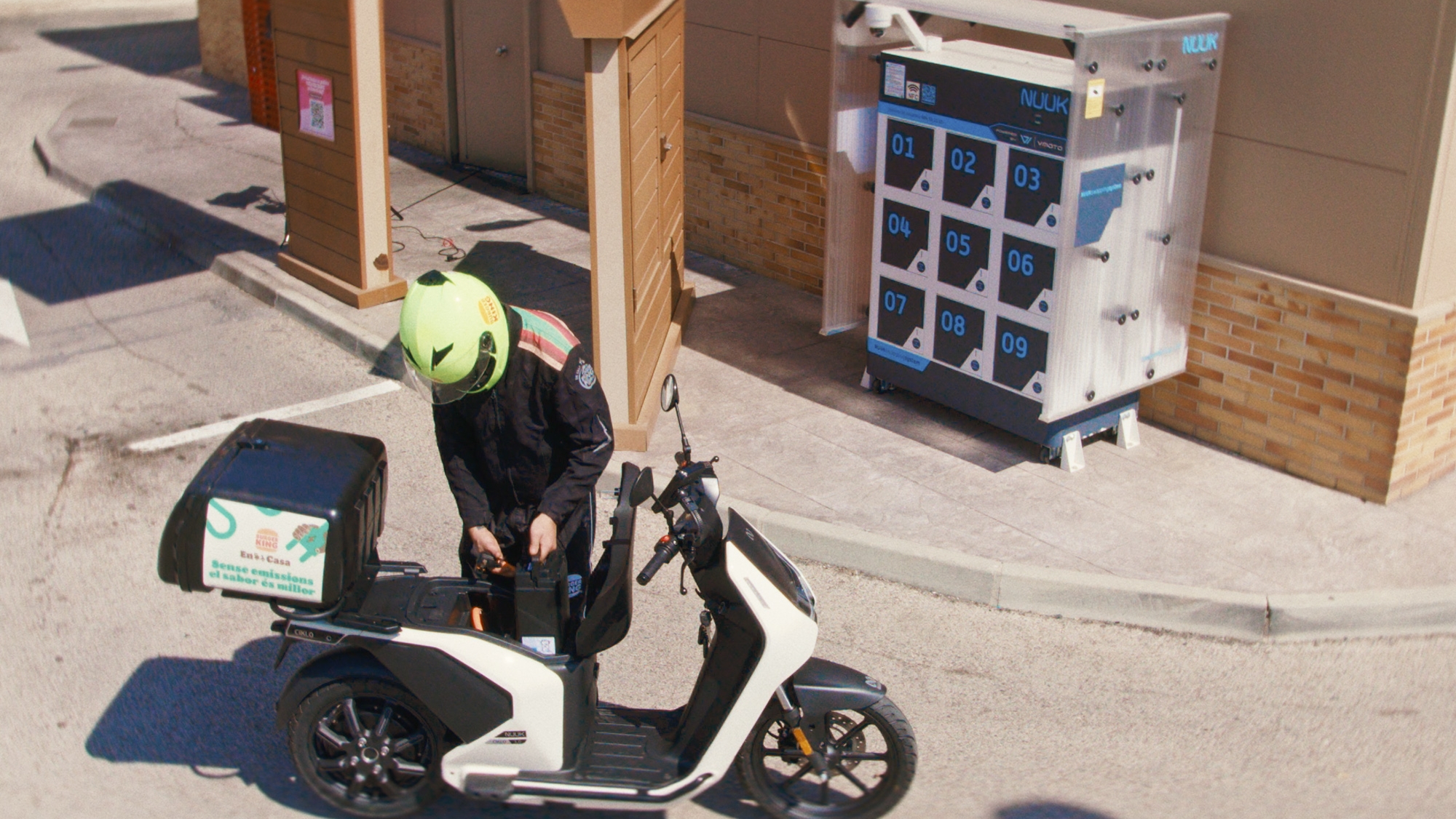 burger king estaciones intercambio baterias motos electricas reparto 1