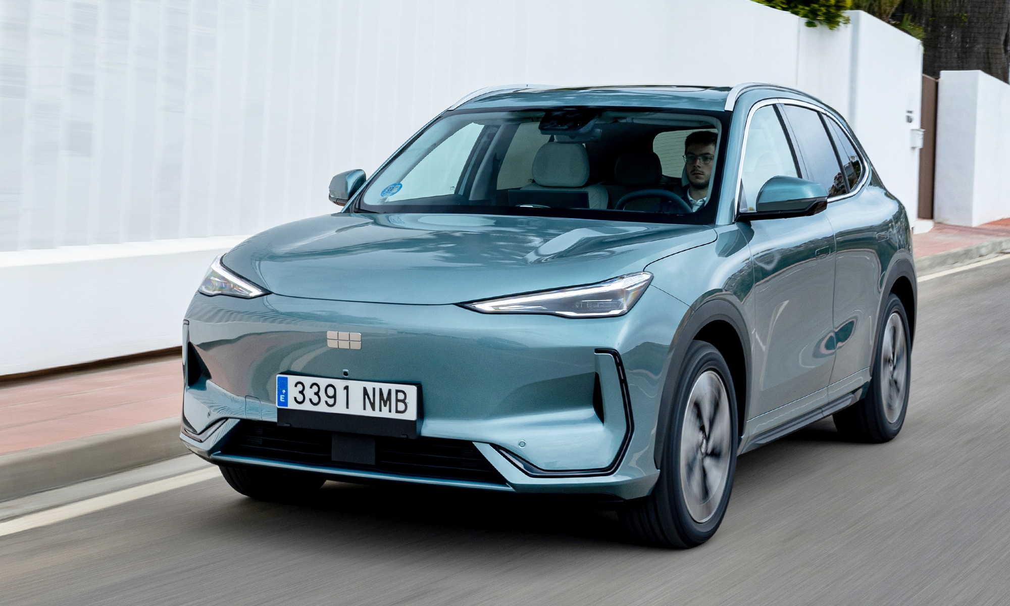 El Geely E5 es el primer SUV eléctrico que la marca china trae a España.